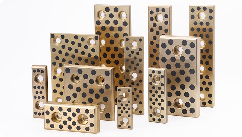 Care sunt principalele avantaje ale utilizării rulmenților auto-lubrifianți în comparație cu rulmenții standard cu lubrifiere cu grăsime sau ulei?